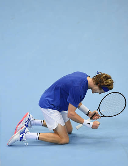 Андрей Рублев во время финального матча одиночного разряда среди мужчин против французского теннисиста Адриана Маннарино