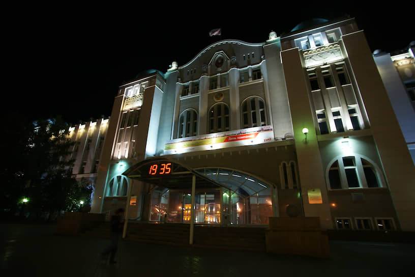 Здание управления Куйбышевской железной дороги