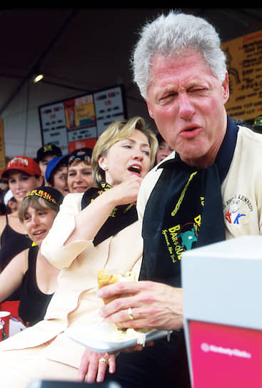42-й президент США Билл Клинтон с супругой Хиллари