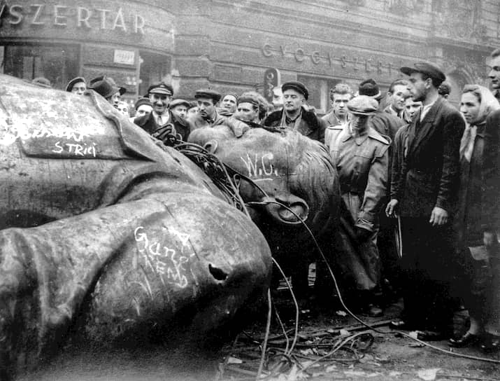 Снос статуи Сталина произошел на второй день венгерского восстания 1956 года
