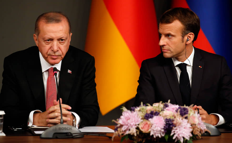 Президент Турции Реджип Эрдоган и президент Франции Эмманюэль Макрон