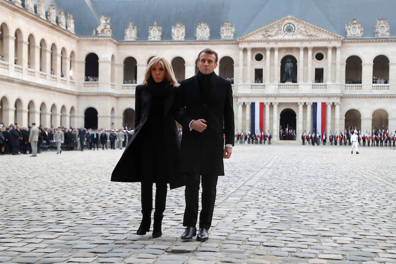 Траурная церемония в честь тринадцати погибших французских военных. Президент Франции Эмманюэль Макрон и его жена Бриджит Макрон