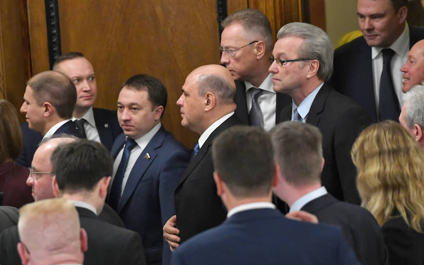 С 9 часов утра начались консультации Михаила Мишустина с парламентскими фракциями «Единая Россия» (на фото), ЛДПР, КПРФ и «Справедливая Россия»
