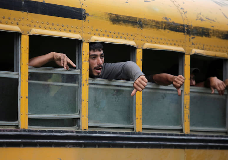 Коринто, Гондурас. Мигранты, депортированные из Мексики