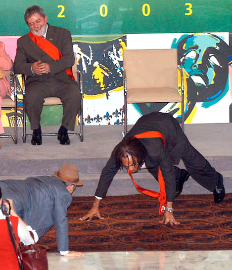 Бразильский автор-исполнитель и лауреат премий «Грэмми» &lt;b>Жилберту Жил&lt;/b> (справа) является членом Зеленой партии республики. В 2003 и 2008 годах занимал пост министра культуры Бразилии