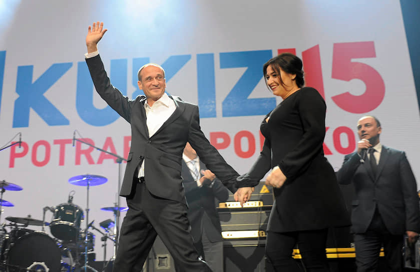 В 2015 году польский рок-музыкант &lt;b/>Павел Кукиз&lt;/b> занял третье место на президентских выборах в Польше, после чего основал правое политическое движение «Кукиз’15». В том же году оно заняло третье место на парламентских выборах 