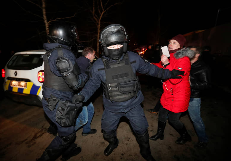 Акции протеста против размещения эвакуированных граждан в украинских больницах прошли не только в Полтавской области