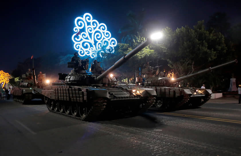 На улицах никарагуанской столицы иногда можно встретить «Лады Калины», а в дни празднования годовщины никарагуанской армии — российские танки Т-72Б1