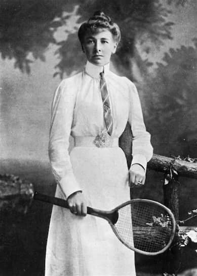 &lt;b>Шарлотта Рейнгл Купер &lt;/b>      
&lt;br> Британская теннисистка, первая чемпионка Олимпийских игр 1900 года и пятикратная победительница Уимблдонского турнира
