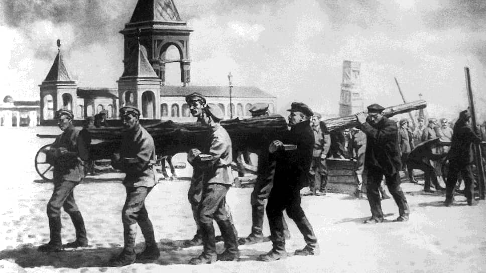 Первомайский субботник 1920 года, во время которого Ленин был заснят за переноской бревна, стал продолжением двухнедельной «Недели чистоты»