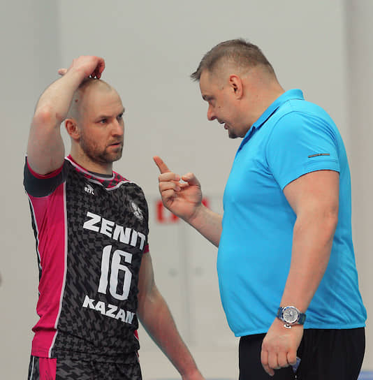Тренеры по волейболу Алексей Вербов (слева) и Владимир Алекно