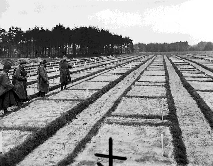 Массовое захоронение близ лагеря советских военнопленных шталаг 326