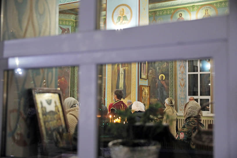 Пасхальное богослужение в Казанском соборе в Волгограде