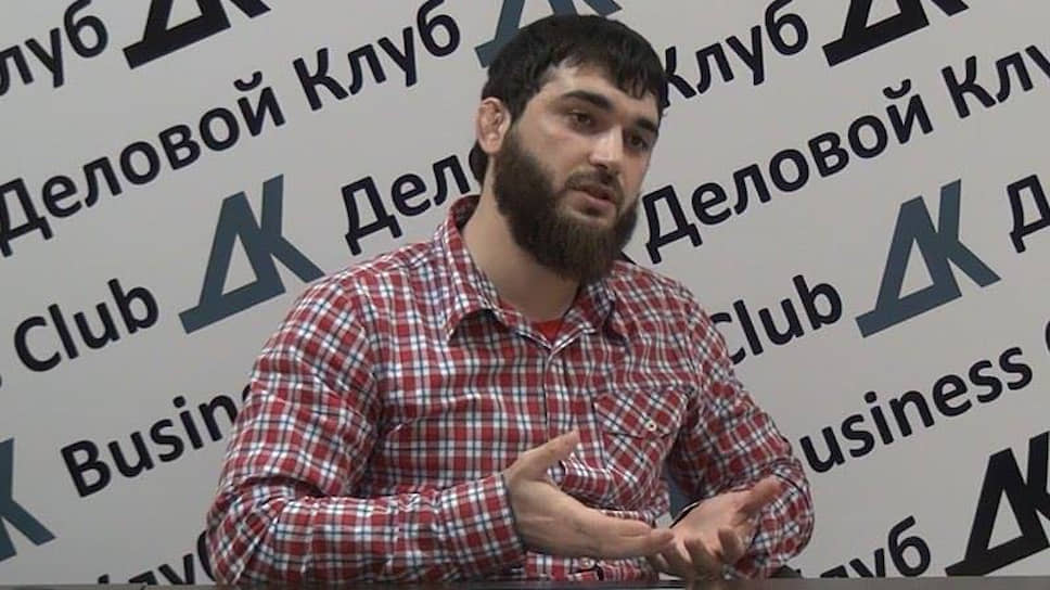 Журналист «Черновика» Абдулмумин Гаджиев