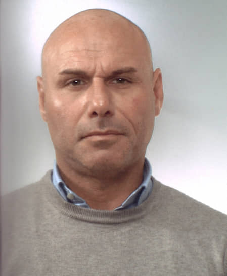7 апреля в Италии под домашний арест был переведен 49-летний Маурицио Крино, который был частью мафиозной семьи Мисильмери. Лидер клана Винченцо Сукато за несколько дней до этого умер в тюрьме в Болонье, предположительно, от коронавируса
