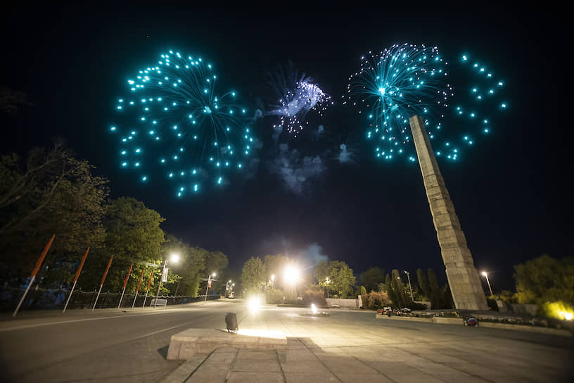 Салют в честь 75-летия Победы в Калининграде