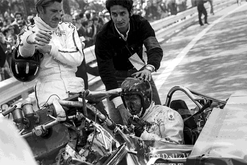 В истории «Формулы-1» было немало трагичных моментов, но одной из самых пронзительных историй стала судьба титула 1970 года. Единственный раз гонщик стал чемпионом мира посмертно. Пилот команды Lotus Карл Йохен Риндт погиб за четыре этапа до окончания сезона, но завоеванных очков хватило для победы в чемпионате