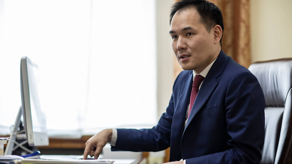 Советник по внешней политике премьер-министра Монголии Мунхжин Батсумбэр
