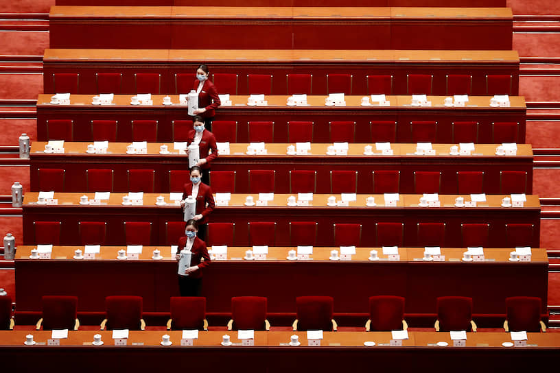 Пекин, Китай. Подготовка к заседанию Всекитайского собрания народных представителей 