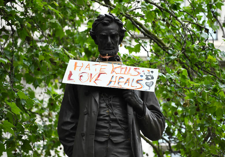 Статуя Авраама Линкольна в Лондоне