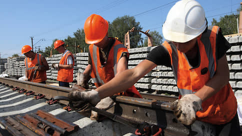 Поезда потянулись на север  / Движение под Мурманском восстановлено