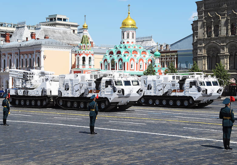 Военная техника на Красной площади