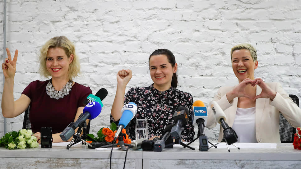 Белорусская оппозиция приобрела женское лицо.
На фото (слева направо): Мария Колесникова, Светлана Тихановская и Вероника Цепкало