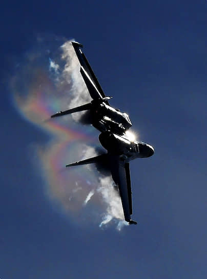 25 августа. Кубинка. Показательный полет многоцелевого истребителя Су-57 в рамках военно-технического форума «Армия-2020»