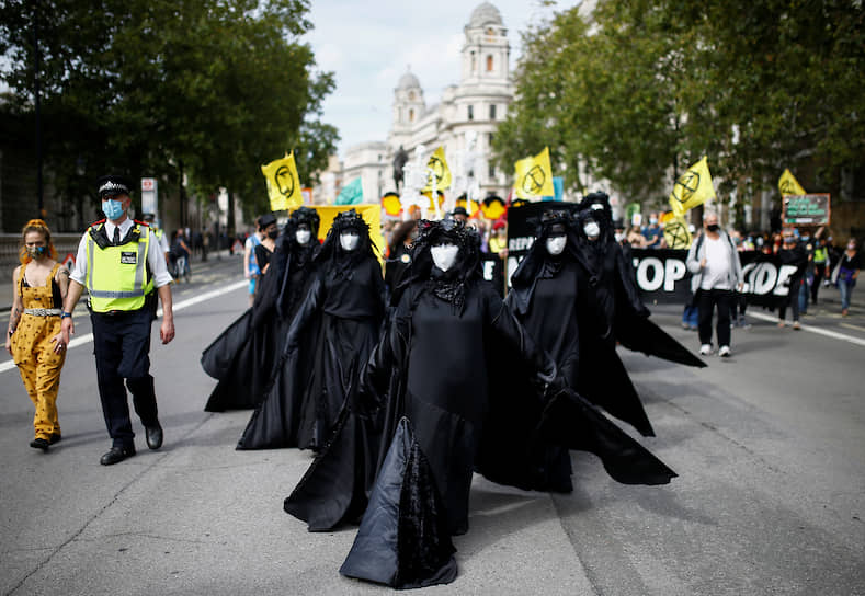 Лондон, Великобритания. Акция протеста против климатических изменений 