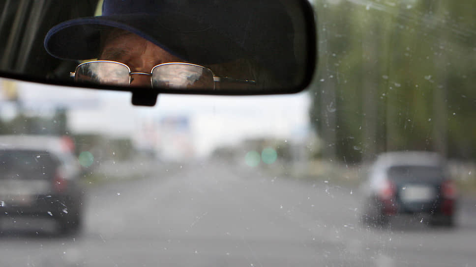 Прокуратура разбирается, как слепому жителю Оренбургской области выдали водительское удостоверение