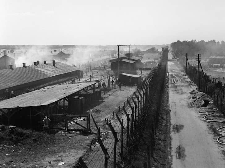 Концентрационный лагерь (до апреля 1943 года — лагерь для военнопленных) Берген-Бельзен. В нем, в отличие от других лагерей, не было газовых камер, но от голода, холода, болезней и других причин в нем умерли более 70 тыс. человек, в том числе около 18 тыс. советских военнослужащих