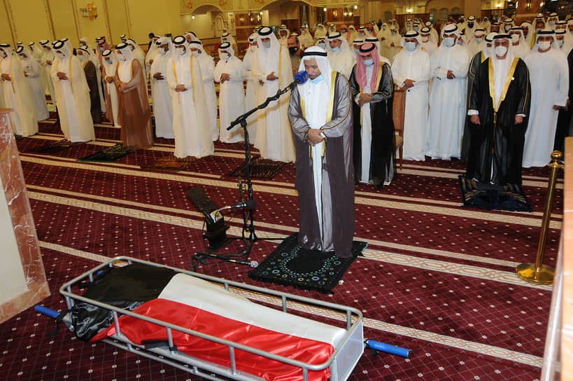 Похороны прежнего эмира Кувейта Сабаха аль-Ахмеда аль-Джабера ас-Сабаха