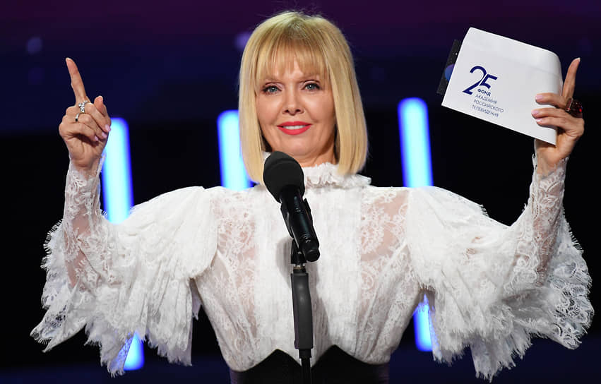 Певица Валерия во время церемонии награждения победителей российской национальной телевизионной премии «ТЭФИ-KIDS» в театре Et Cetera