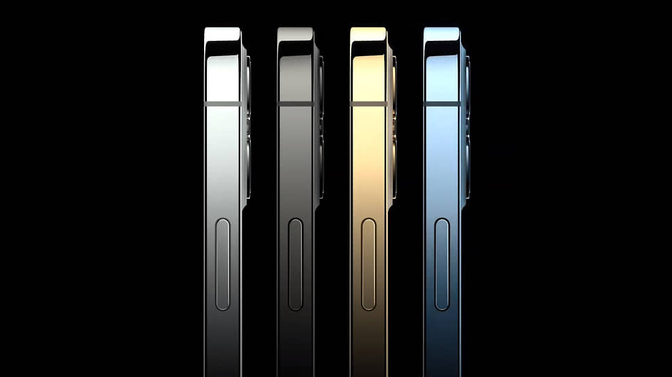 Старшие модели iPhone 12 Pro и Pro Max с памятью 128 ГБ, 256 ГБ и 512 ГБ будут доступны в графитовом, серебристом и золотом цвете, а также в цвете «тихоокеанский синий» по цене от 99 990 руб. и 109 990 руб соответственно