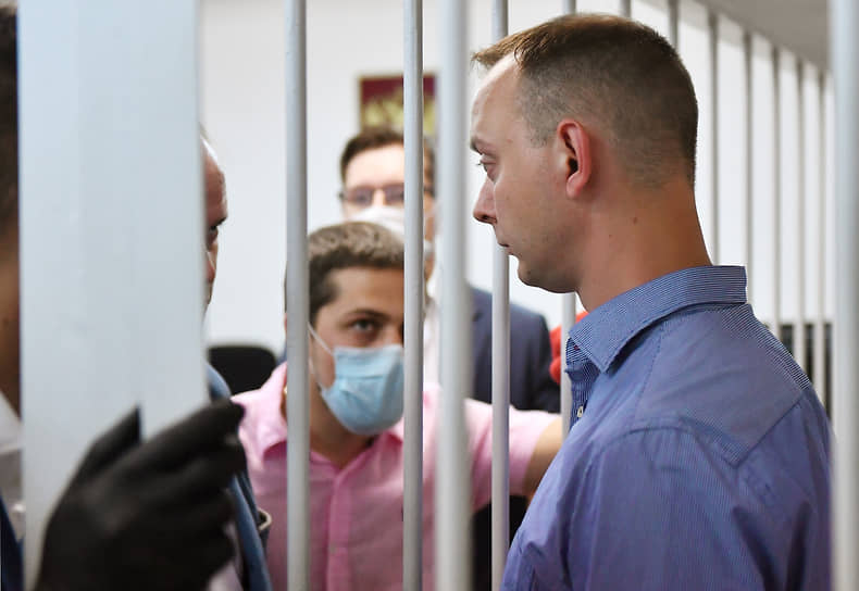 Сам Иван Сафронов вину не признал и связывал свой арест с журналистской деятельностью. Доступа к гостайне он не имел