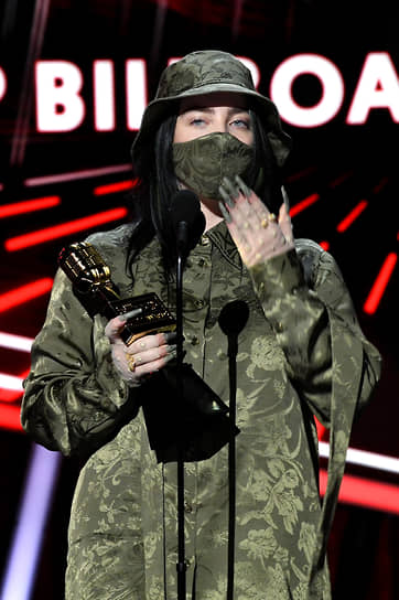 Певица Билли Айлиш получила награды в категориях «Лучший новый артист», «Лучшая исполнительница» и «Лучший альбом из чарта Billboard 200» 