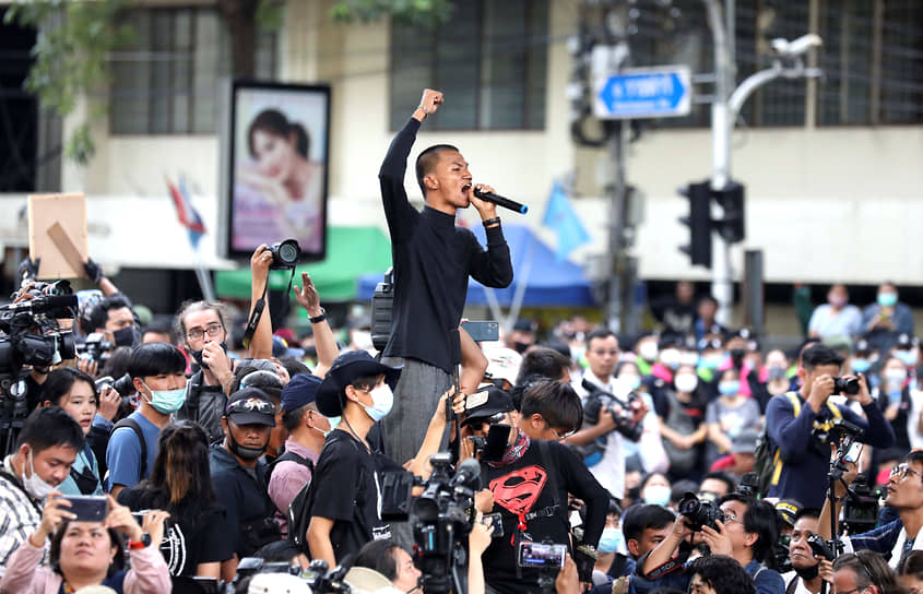 Символом протестов стала рэп-композиция «В моей стране», звучавшая из толпы и со сцены