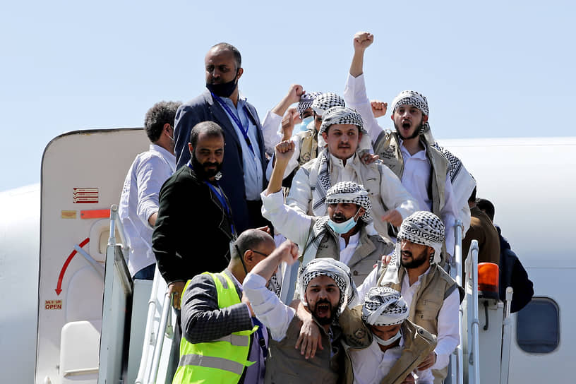 Сана, Йемен. Пленные, освобожденные в рамках обмена между правительственными войсками и хуситами