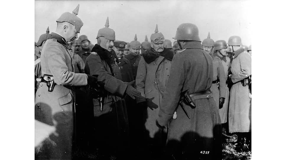 «Мы сознаем трудность положения, которое наступает для Германии с 1916 года» (на фото второй слева — кайзер Вильгельм II)