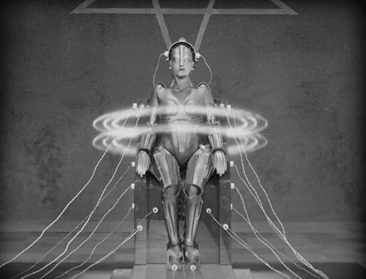 В кинематографе первый робот – Лже-Мария, «человек-машина» – появился в 1927 году