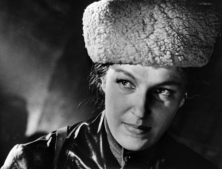 Одной из последних ролей актрисы в кино стала Мария Косова в фильме Всеволода Воронина «Одиночество» (1965). В конце 1960-х годов Светлана Дружинина занялась режиссурой