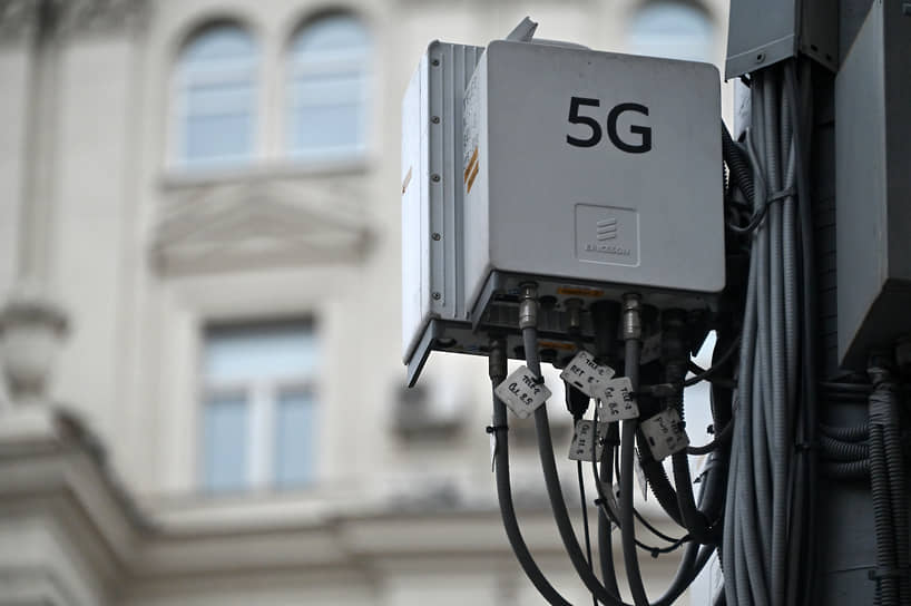 &lt;b>14 октября Минцифры заявило о том, что стандарт связи 5G будет развиваться в России на частотах 4,7–4,9 ГГц. &lt;/b> Это неудобный для бизнеса и не совпадающий с большинством стран мира диапазон