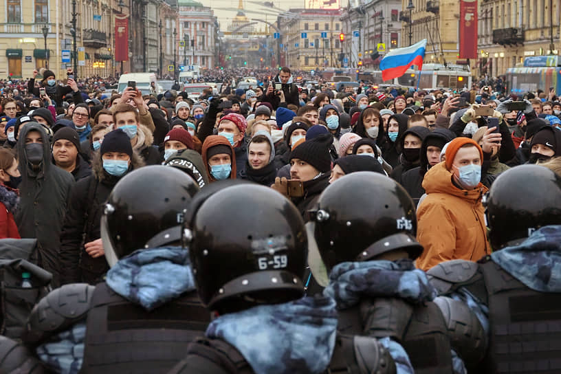 Митинг в поддержку политика Алексея Навального 23 янвапя в Санкт-Петербурге