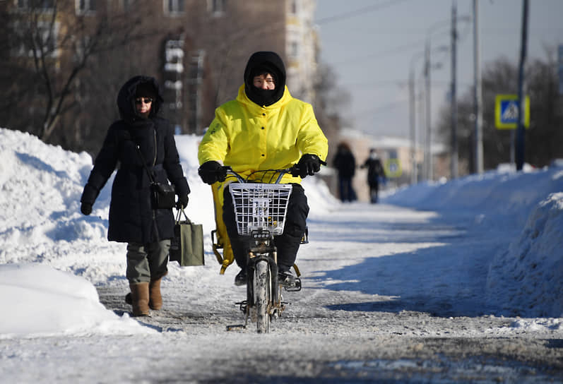 Расчищенные после снегопада улицы Москвы