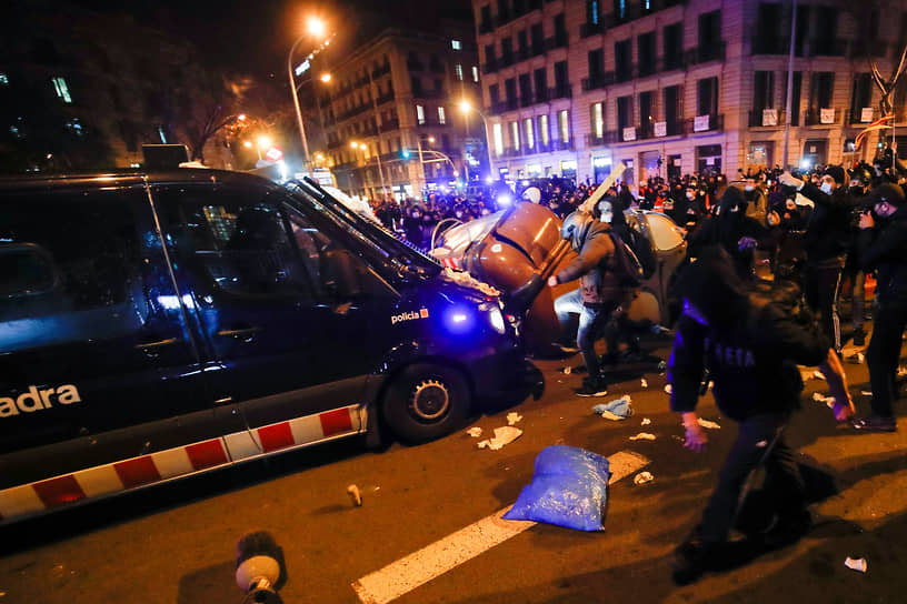Массовые беспорядки в Барселоне, Испания 