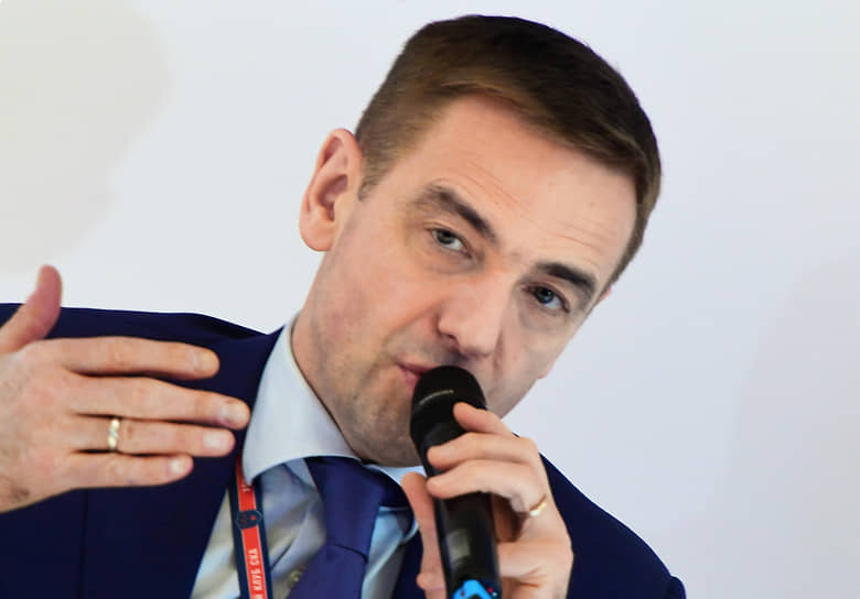 Заместитель министра промышленности и торговли России Виктор Евтухов
