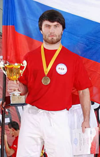 Чемпион мира по рукопашному бою Шахбан Мачиев