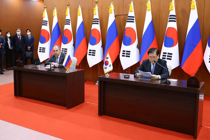 Пресс конференция Сергея Лаврова и его южнокорейского коллеги Чон Ый Ёна по итогам переговоров