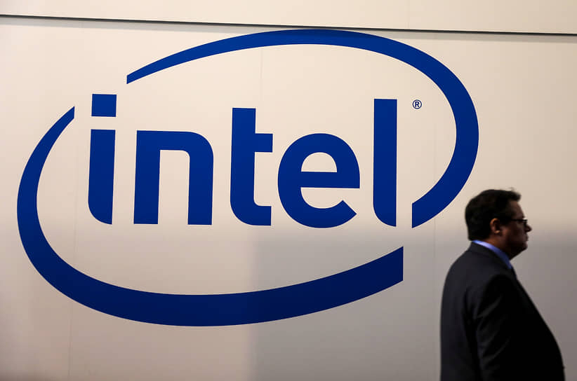 В 2020 году Intel впервые за 14 лет сменила логотип