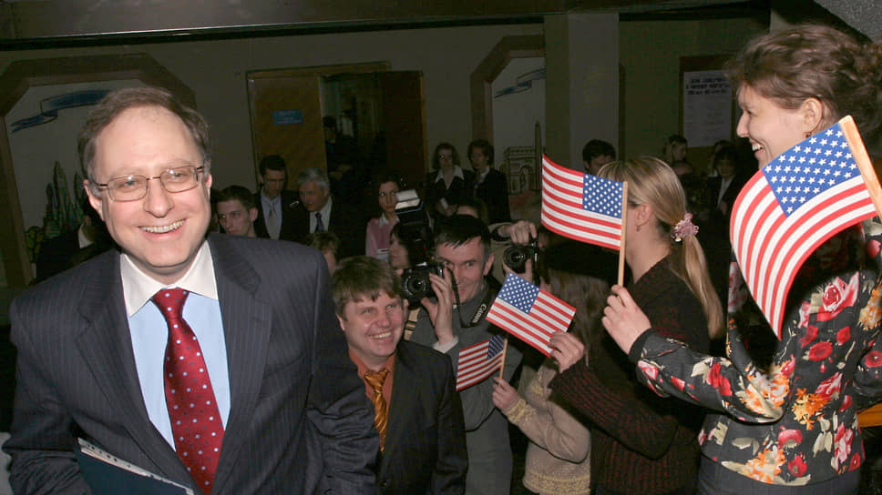 Реферат: Американо-российские отношения в 2004 году